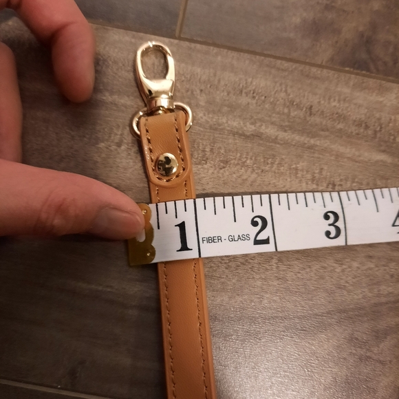 Tan crossbody adjustable strap - Picture 4 of 4